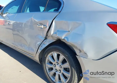 2013 Buick Lacrosse z USA, uszkodzony, nr VIN 1G4GC5ERRDF184014